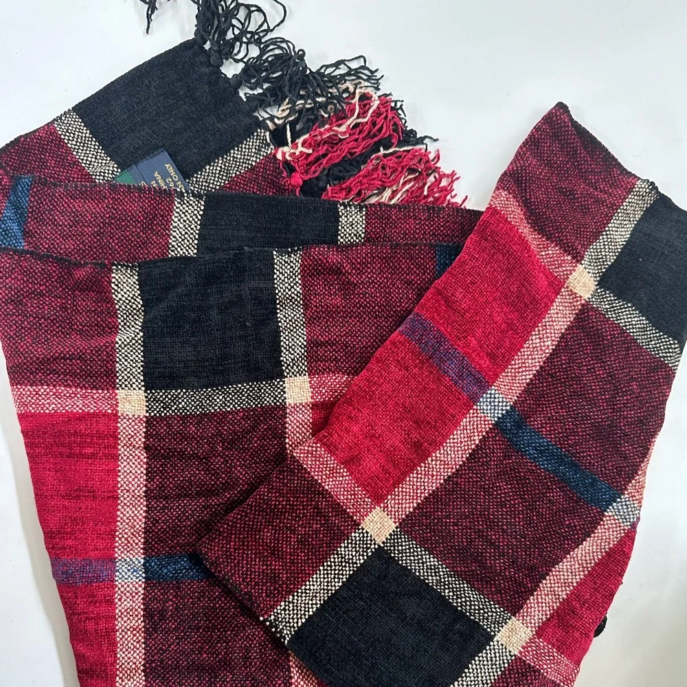 Colours by ALEXANDER JULIAN Scarf red black plaid rayon fringe